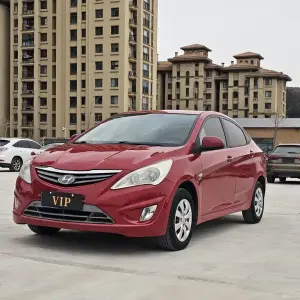 Hyundai Verna 2012 из Китая