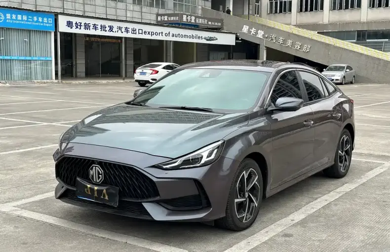 MG MG5 2022 из Китая