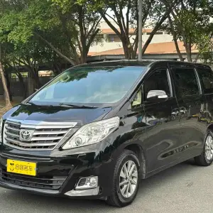 Toyota Alphard 2014 из Китая