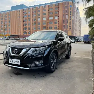 Nissan X-Trail 2018 из Китая