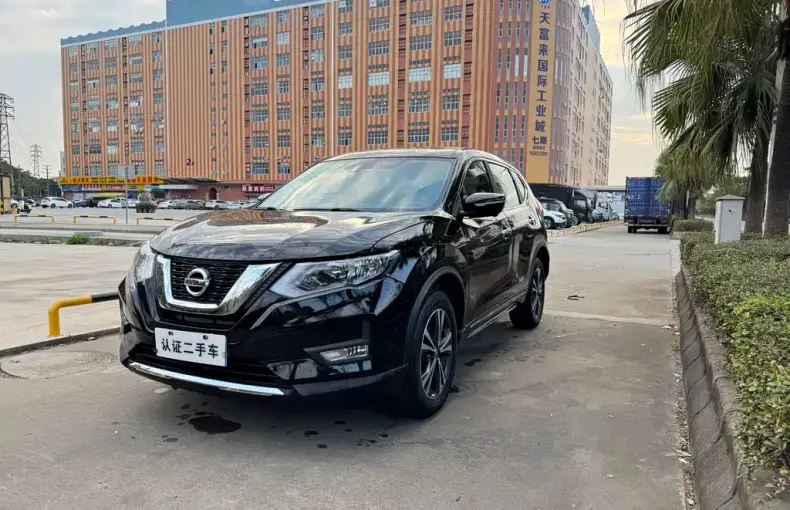 Nissan X-Trail 2018 из Китая