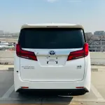 Toyota Alphard 2023 из Китая