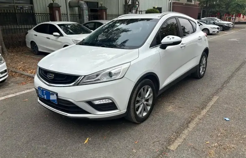 Geely Emgrand GS 2018 из Китая
