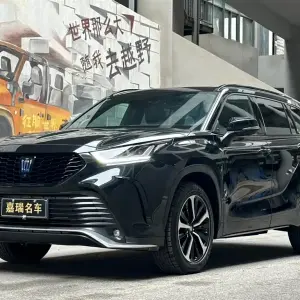 Toyota Crown Kluger 2024 из Китая
