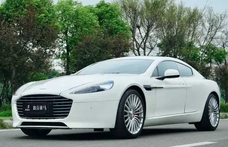 Aston Martin Rapide 2016 из Китая