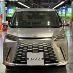 Lexus LM 2024 лот 57660380 из Китая