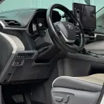 Toyota Sienna 2023 из Китая