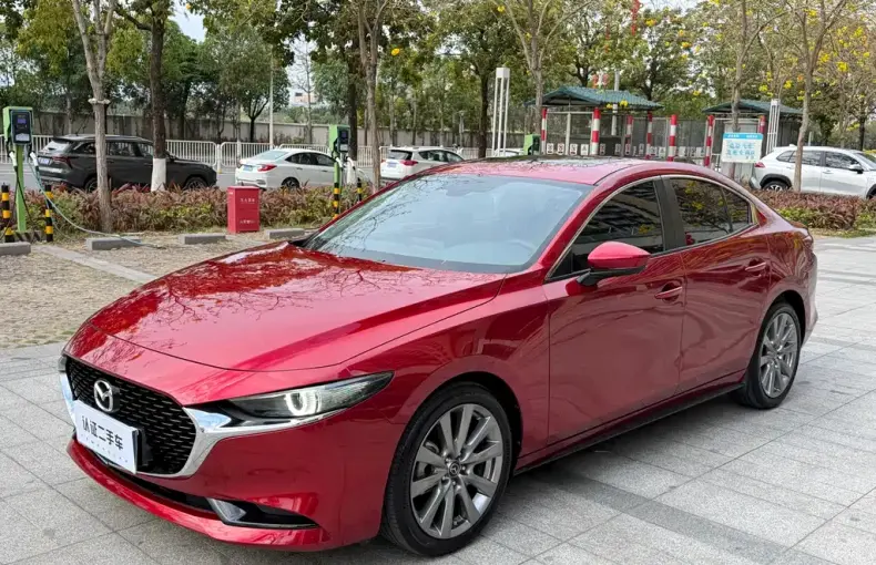 Mazda 3 Axela 2021 из Китая