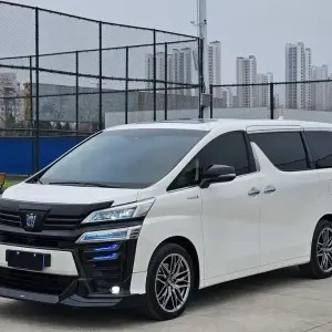Toyota Vellfire 2022 из Китая