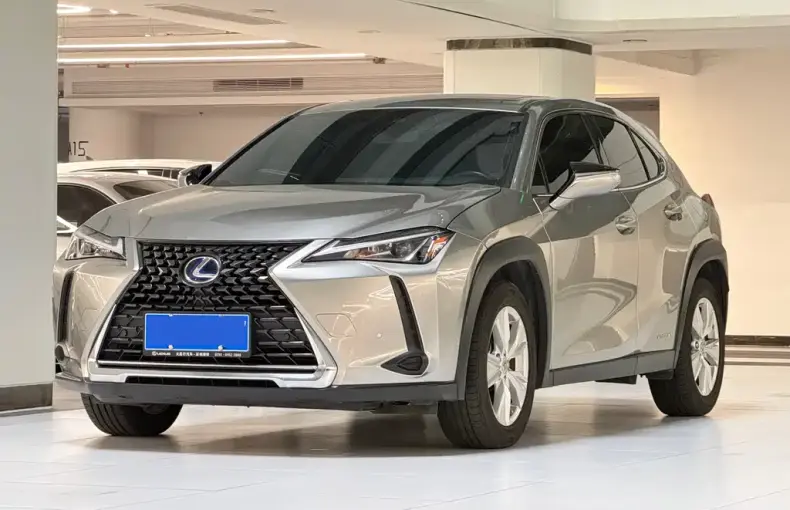 Lexus UX 2019 из Китая