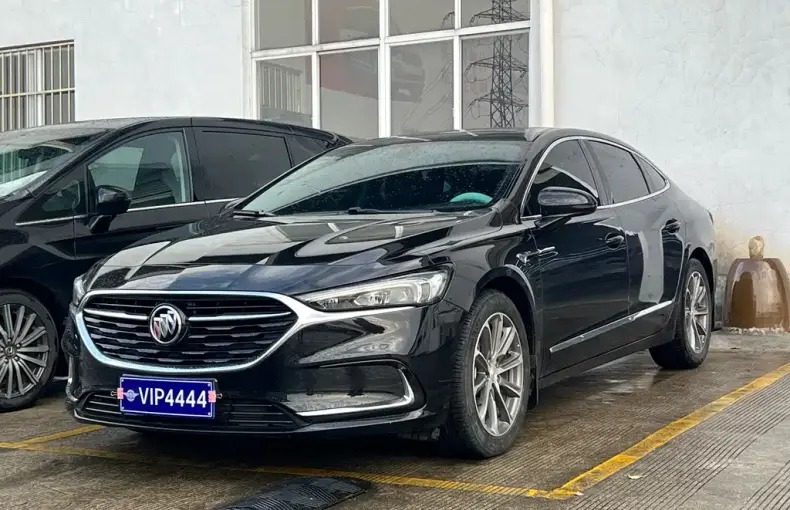 Buick LaCrosse 2023 из Китая