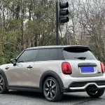 MINI Mini 2021 192 л.с. из Китая