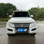 Mitsubishi Pajero (Import) 2016 из Китая