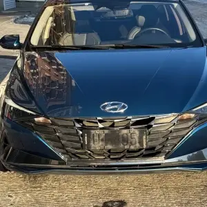 Hyundai Elantra 2022 из Китая