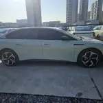 Hongqi Hongqi EH7 2024 лот 57675387 из Китая
