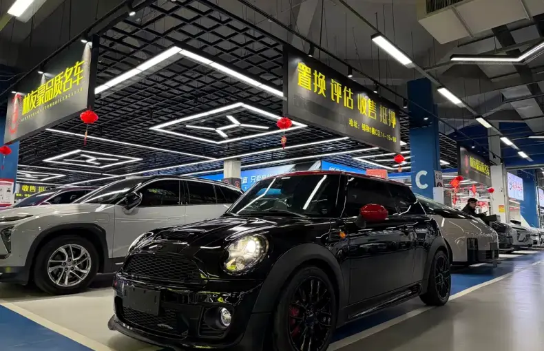 MINI Mini JCW 2015 из Китая