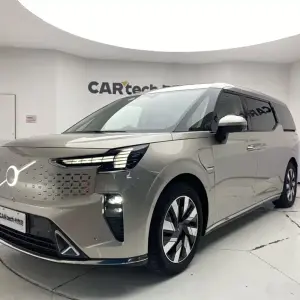 Volvo EM90 2024 лот 57739855 из Китая