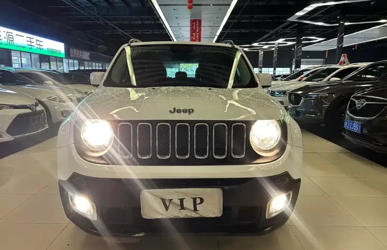Jeep Renegade 2016 из Китая