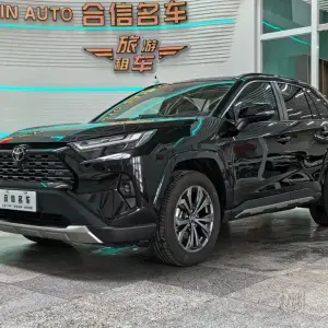 Toyota RAV4 2025 из Китая