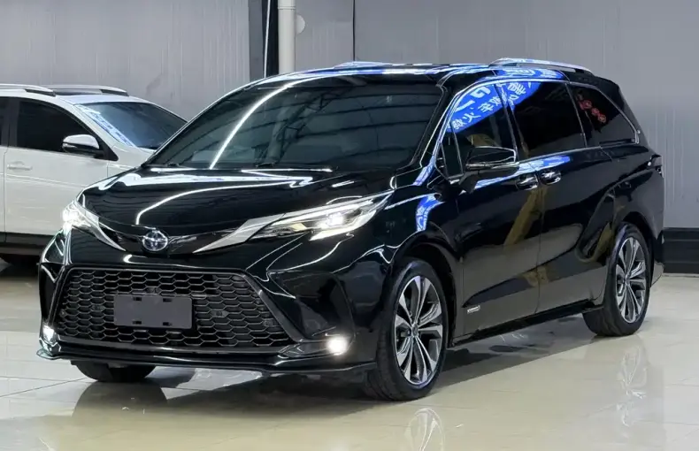 Toyota Granvia 2023 из Китая