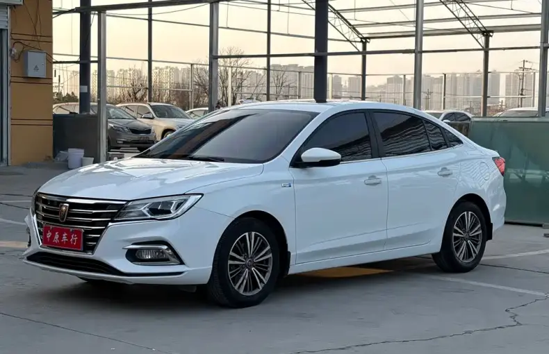 Roewe i5 2019 из Китая
