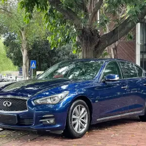 Infiniti Q50L 2016 из Китая