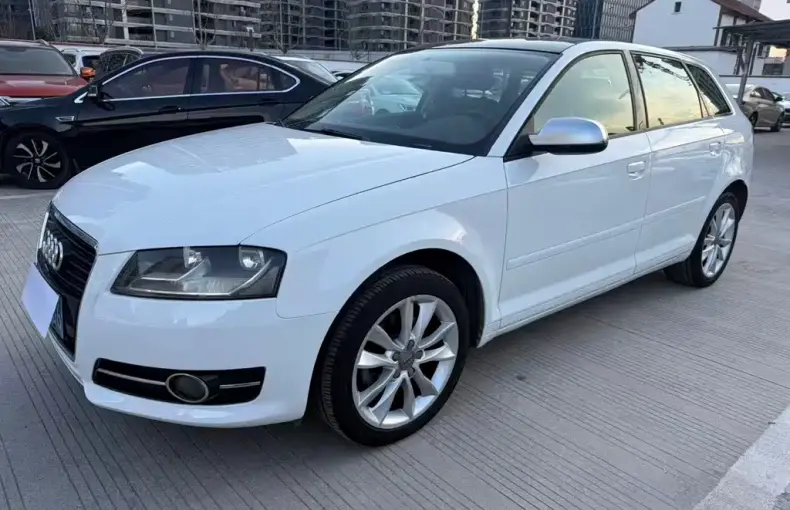 Audi A3 (Import) 2011 из Китая