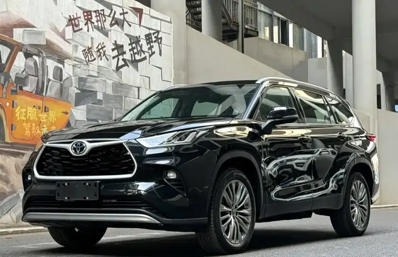 Toyota Highlander 2024 из Китая