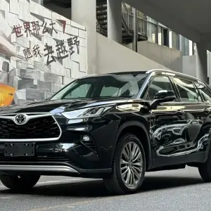 Toyota Highlander 2024 из Китая