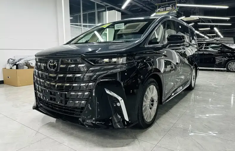 Toyota Alphard из Китая