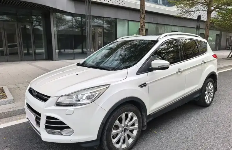 Ford Kuga 2016 из Китая