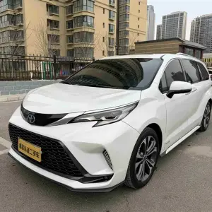 Toyota Granvia 2024 из Китая