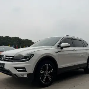 Volkswagen Tiguan L 2019 из Китая
