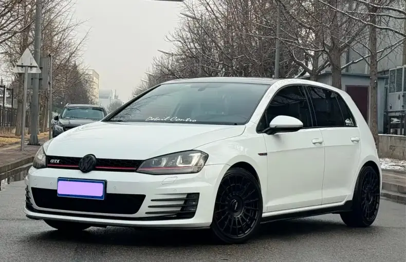 Volkswagen Golf GTI 2016 из Китая