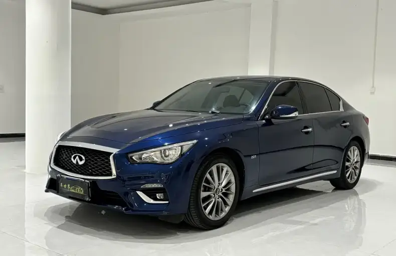 Infiniti Q50L 2018 из Китая