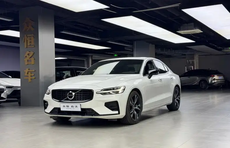 Volvo S60 2022 из Китая