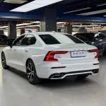 Volvo S60 2022 197 л.с. из Китая