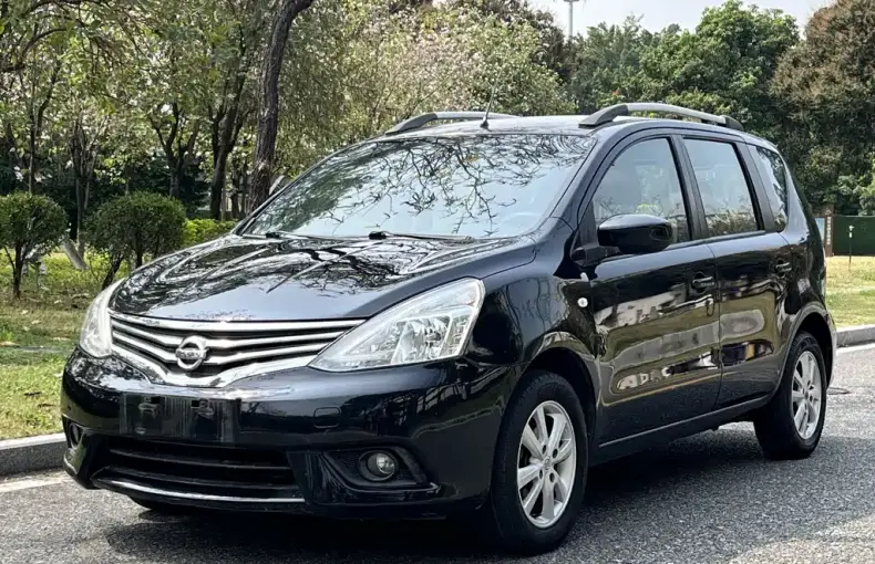 Nissan Livina 2013 из Китая