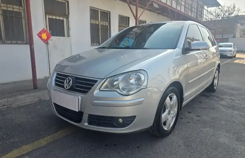 Volkswagen Polo 2008 из Китая