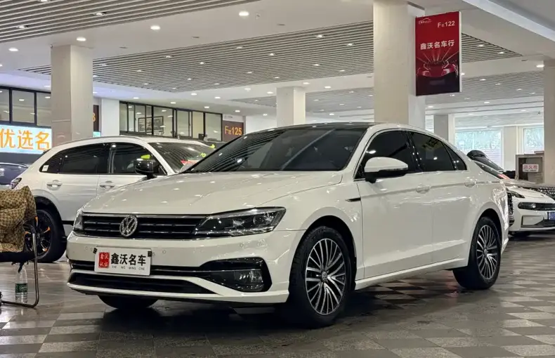 Volkswagen Lamando 2018 из Китая