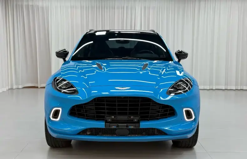 Aston Martin DBX 2023 из Китая