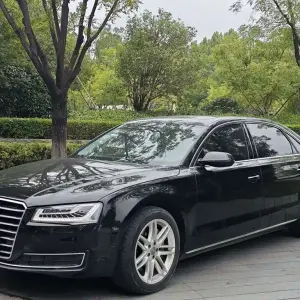 Audi A8 2017 290 л.с. из Китая
