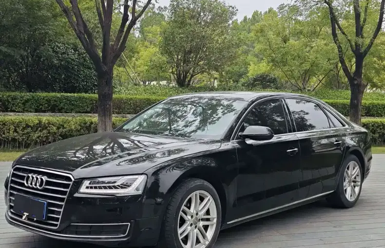 Audi A8 2017 из Китая
