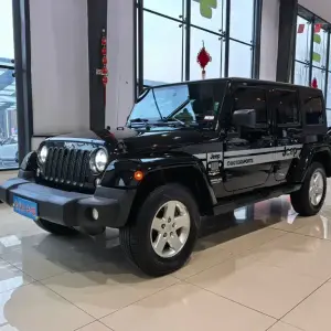 Jeep Wrangler 2014 200 л.с. из Китая