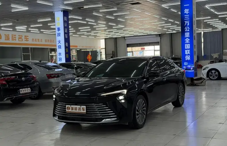 Buick LaCrosse 2026 из Китая