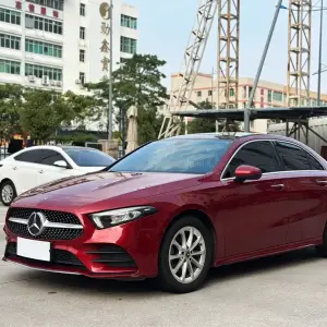 Mercedes-Benz A-Class 2019 163 л.с. — лот 57794012 из Китая