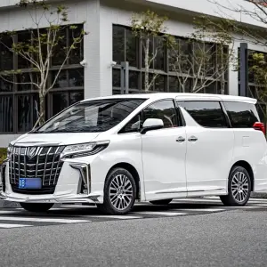 Toyota Alphard 2017 из Китая