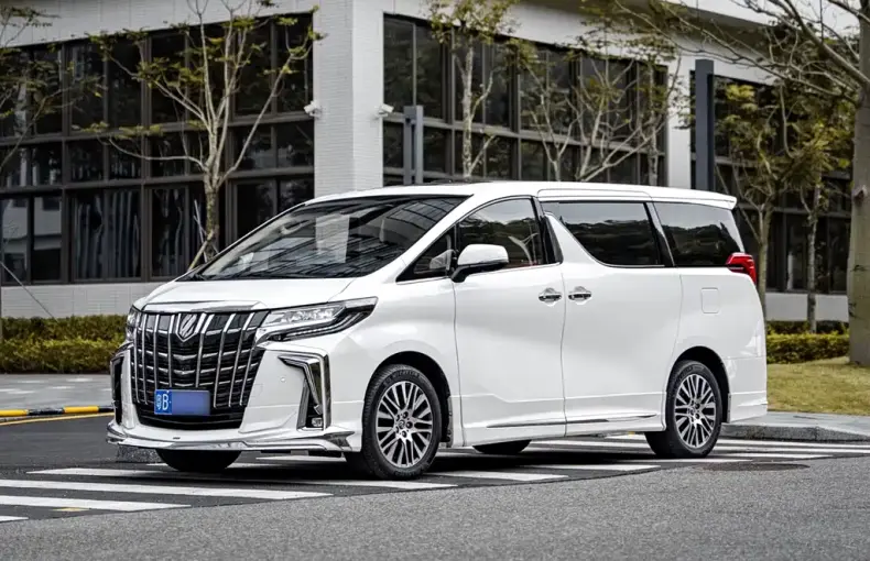Toyota Alphard 2017 из Китая