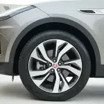 Jaguar E-PACE 2023 из Китая