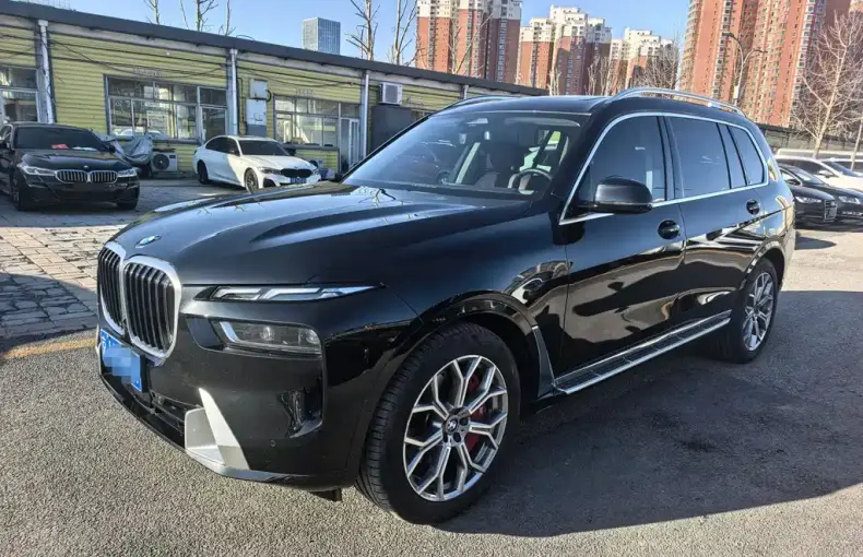 BMW X7 2024 из Китая